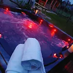Op De Veluwe Met Privé Jacuzzi En Bar! * Ermelo