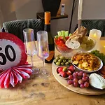 Op De Veluwe Met Privé Jacuzzi En Bar! *