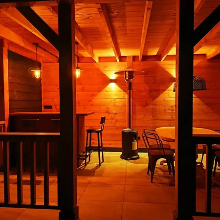 Op De Veluwe Met Privé Jacuzzi En Bar! Vakantiehuis