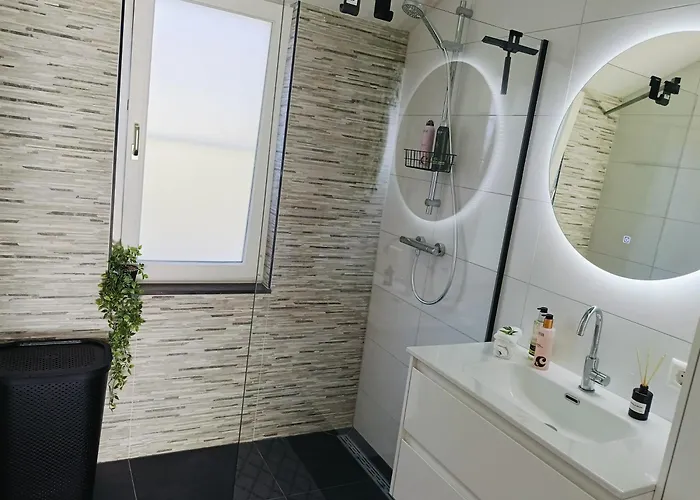 Op De Veluwe Met Privé Jacuzzi En Bar!