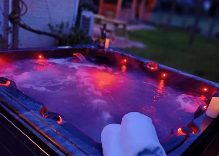 Op De Veluwe Met Privé Jacuzzi En Bar! Vakantiehuis