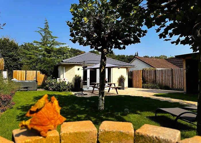 Op De Veluwe Met Privé Jacuzzi En Bar!