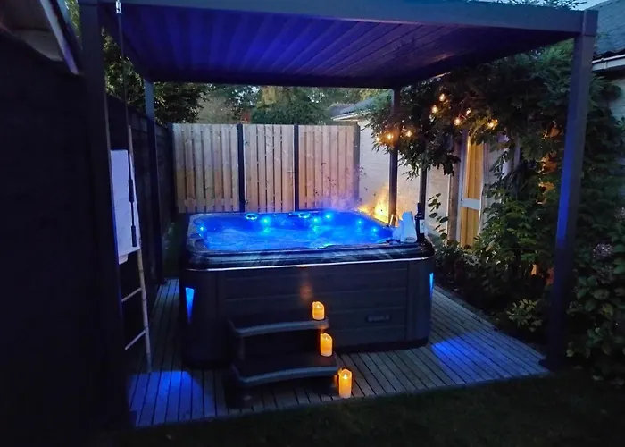 Op De Veluwe Met Privé Jacuzzi En Bar! Vakantiehuis Ermelo